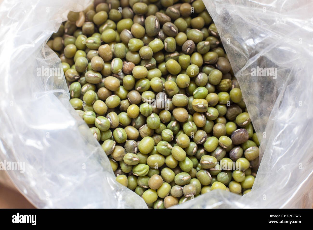 Green mung beans hi-res stock photography and images - Alamy