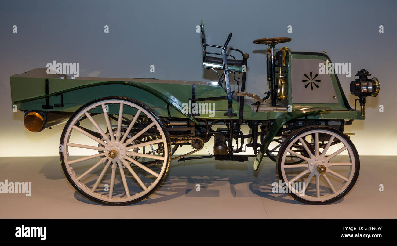 Vintage car Daimler Motor-Geschaeftswagen (Daimler motorized business vehicle), 1899. Mercedes-Benz Museum. Stock Photo