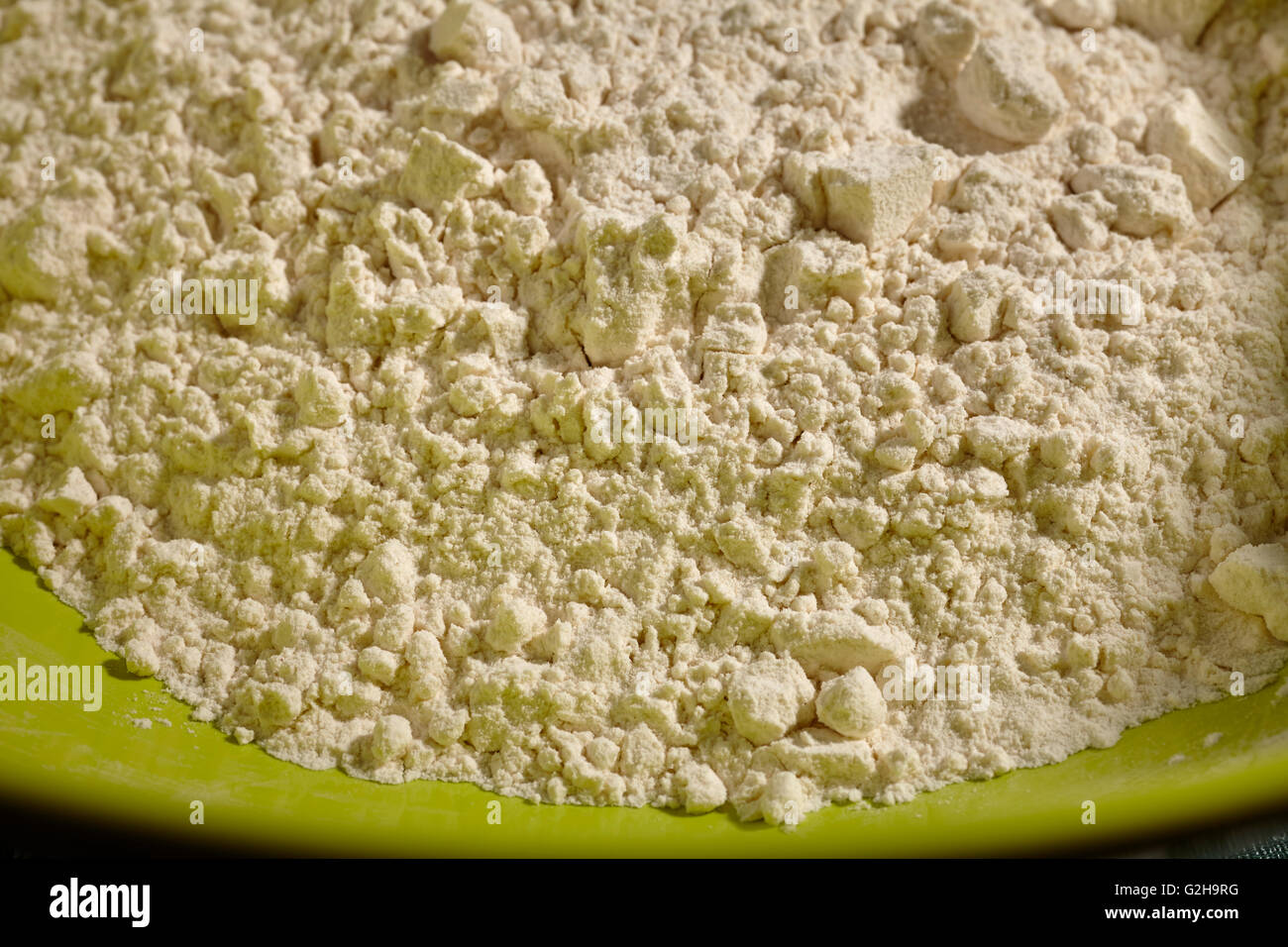 bleached white bread flour, called 'strong' flour in the UK Stock Photo