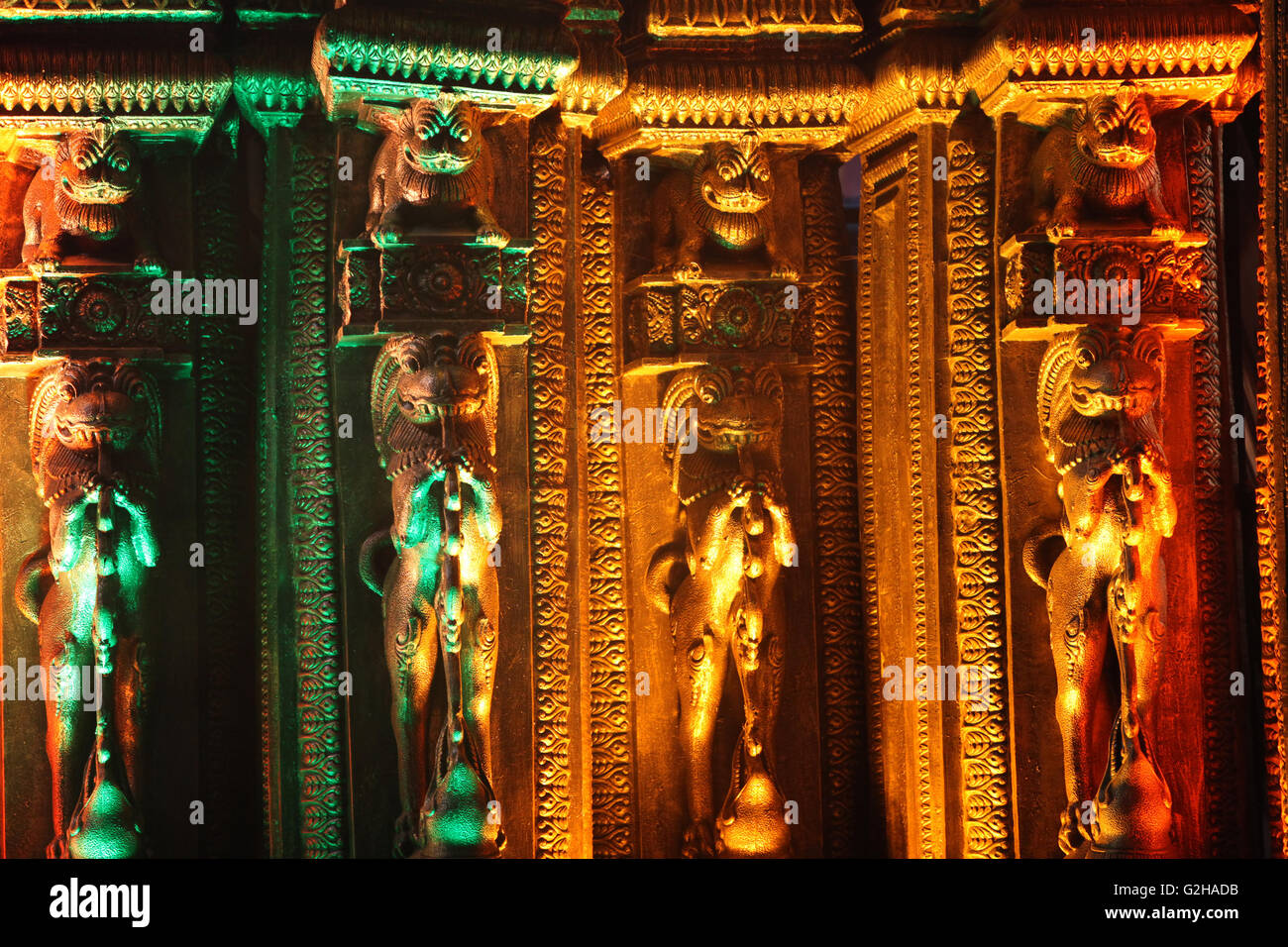 Plaster of paris sculptures hires stock photography and images Alamy