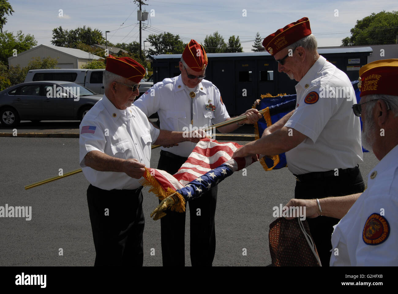Lewiston, Idaho, USA. 30th May, 2016. Memorial day ceremony and people put flowers on their love