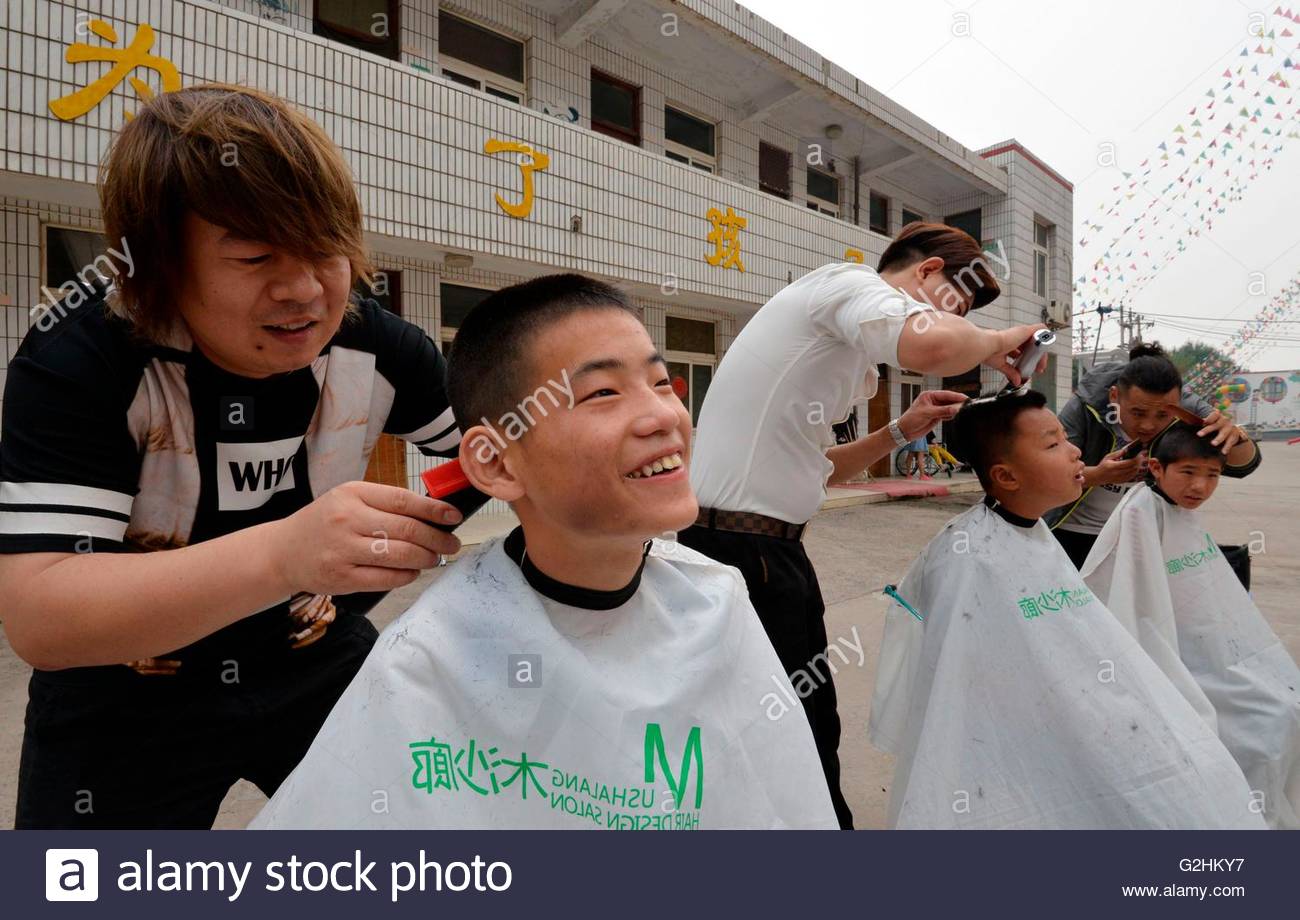 The Hairdressers Organized By A Local Volunteer Club To Have A