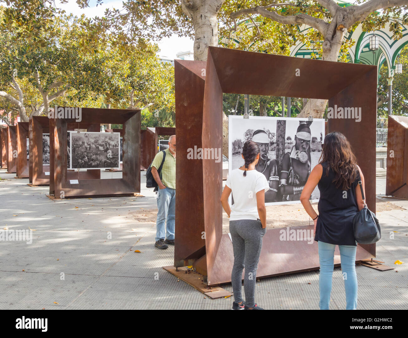 Las Palmas, Gran Canaria, Canary Islands, Spain, 1st June 2016. Glorious weather for a stroll around the `Genesis` exhibition by famous Brazilian photographer Sebastiao Salgado in Parque San Telmo in Las Palmas, the capital of Gran Canaria. The open air exhibition runs until 21st June 2016 - part of the city`s `art in the street` iniciative. Credit:  Alan Dawson News/Alamy Live News Stock Photo