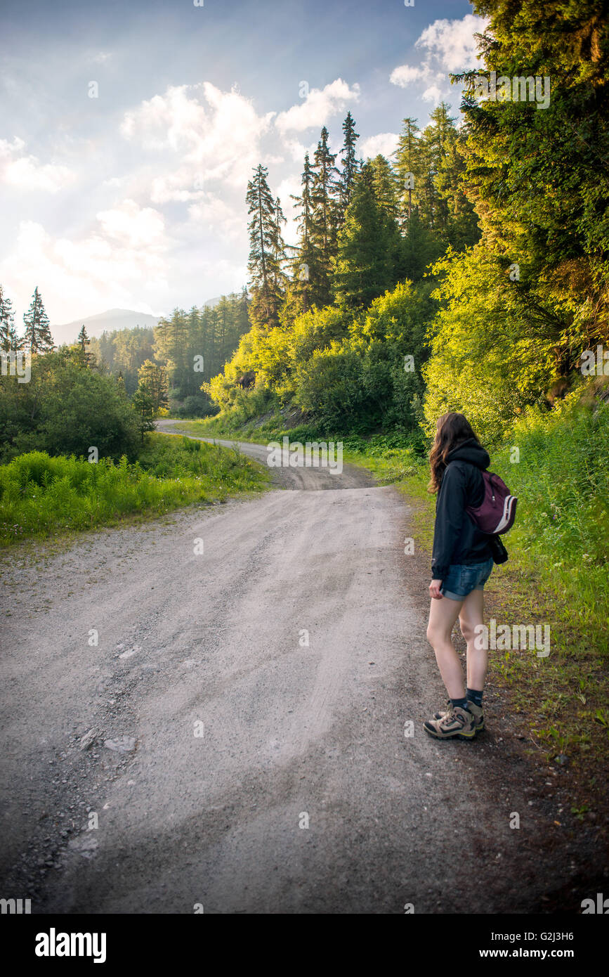 Woman on hiking trail hi-res stock photography and images - Alamy