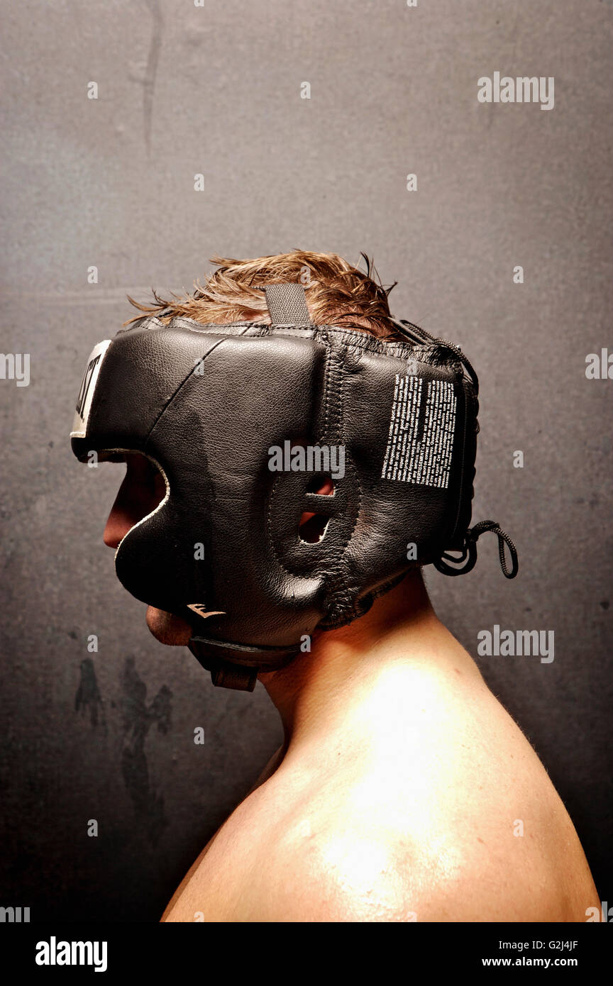 Boxing headgear hires stock photography and images Alamy