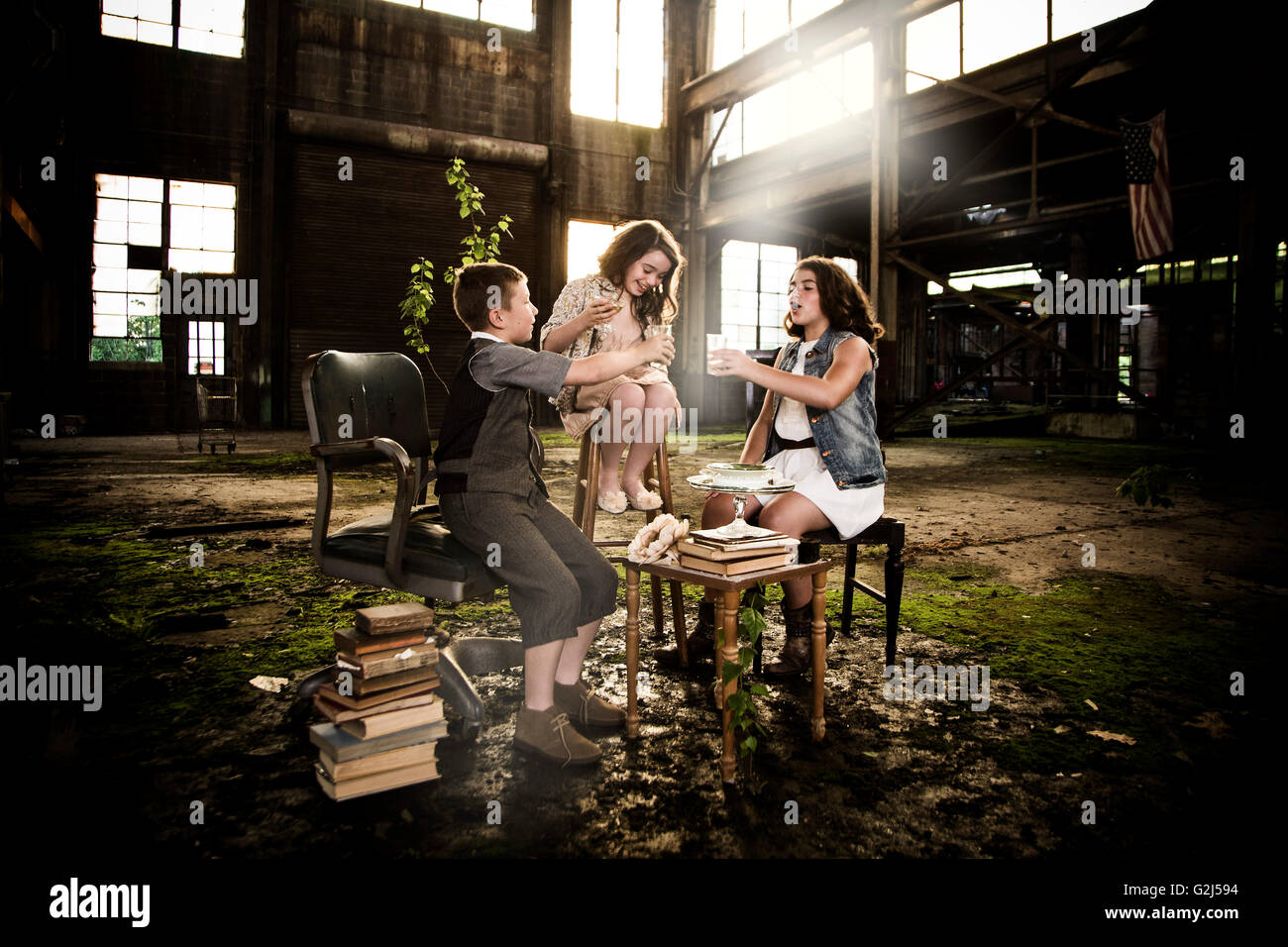 Boy girl playing tea party hi-res stock photography and images - Alamy