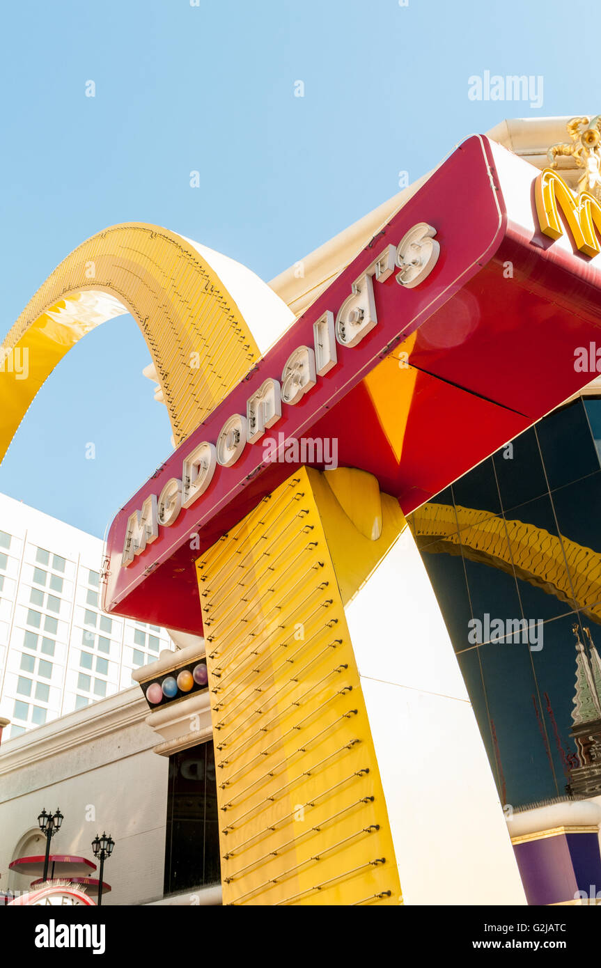 Las Vegas - SEPTEMBER 10, 2010: McDonald Logo on September 10 in Las ...