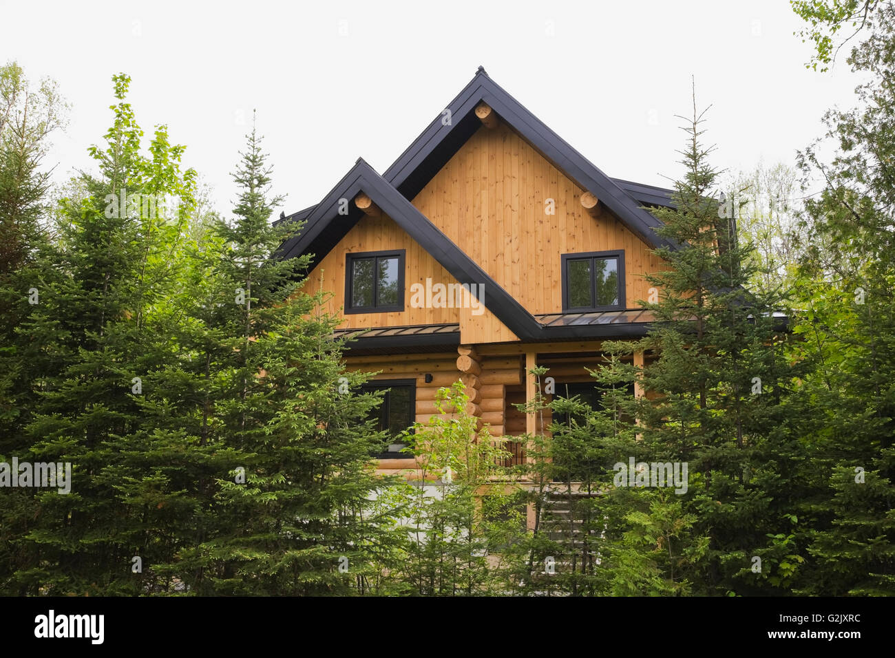 Log home hi-res stock photography and images - Alamy