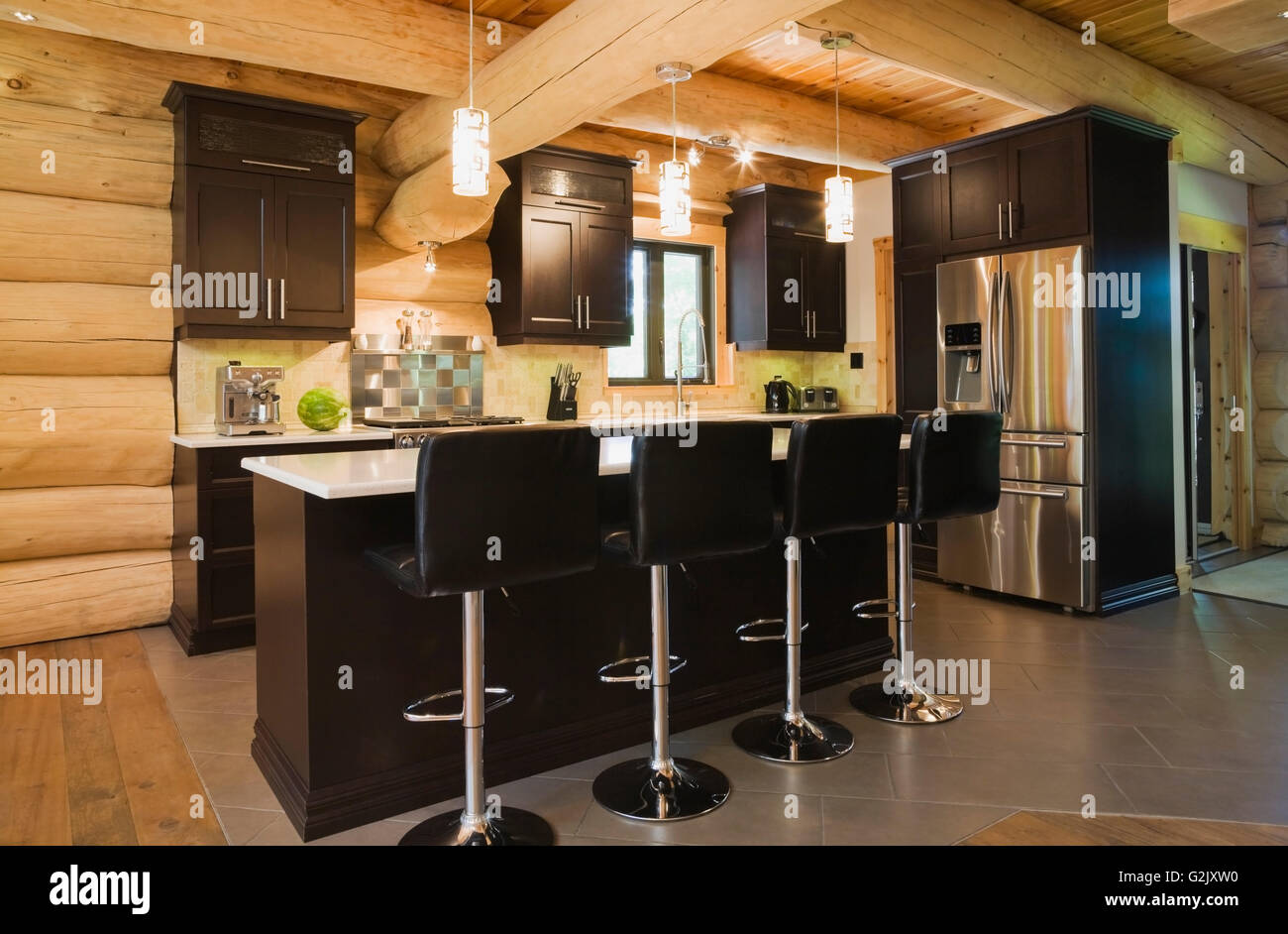 White Quartz Countertop Island Black Leather Bar Chairs In White Quartz Countertop Island Black Leather Bar Chairs In
