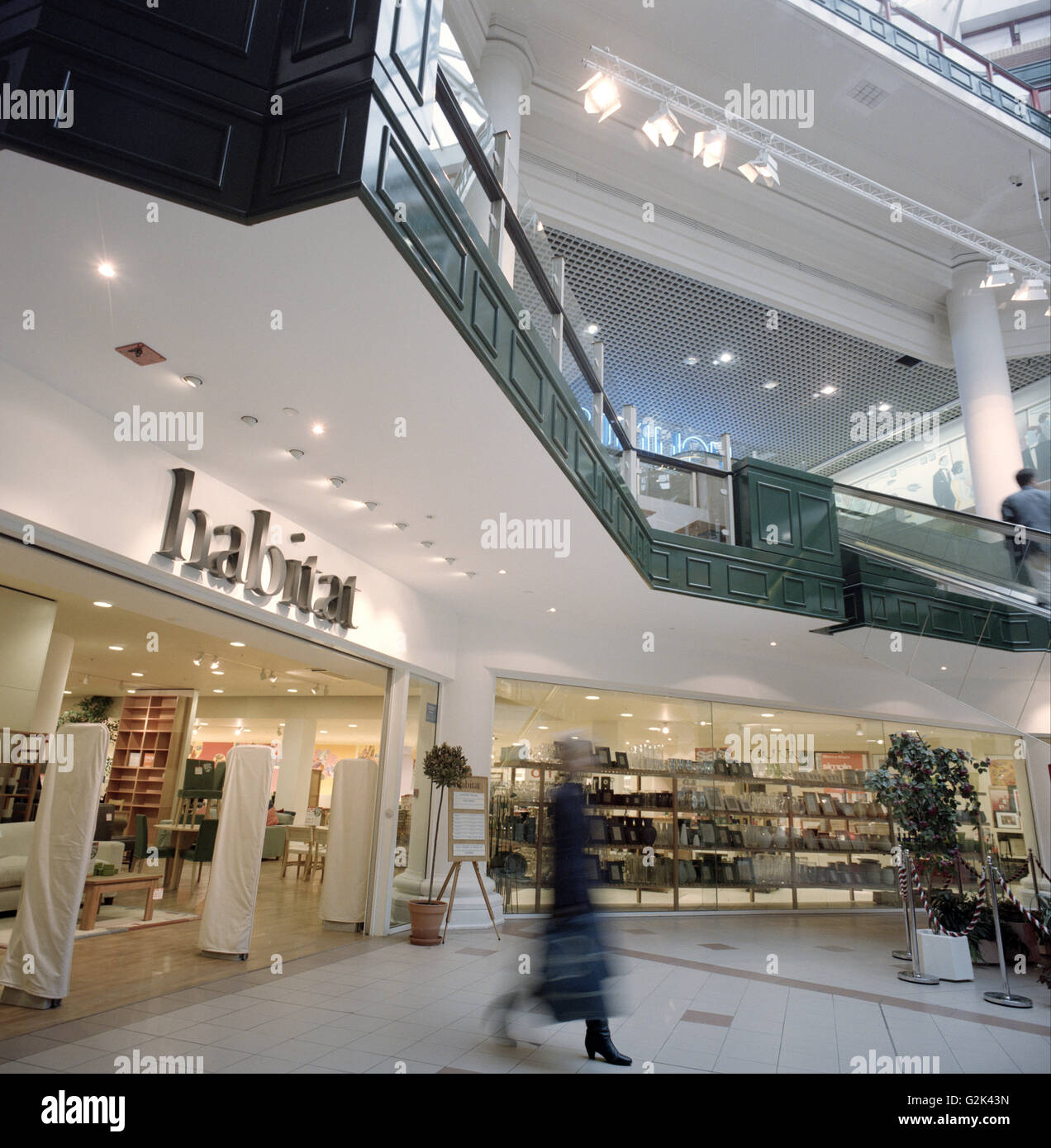 Habitat Store in a Shopping Center Stock Photo Alamy