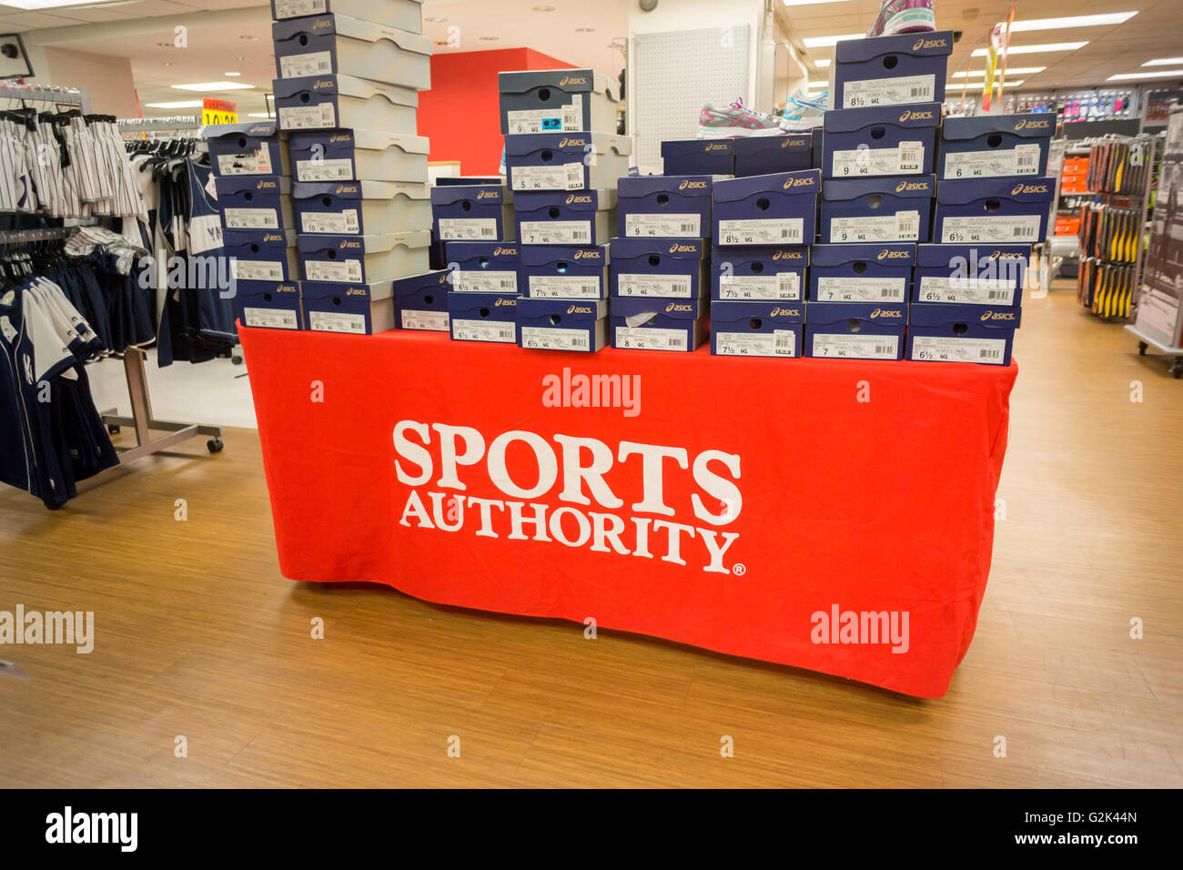 asics outlet store freeport