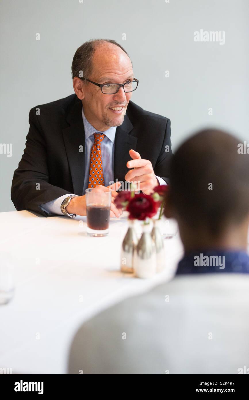 New york hospitality workers hi-res stock photography and images - Alamy