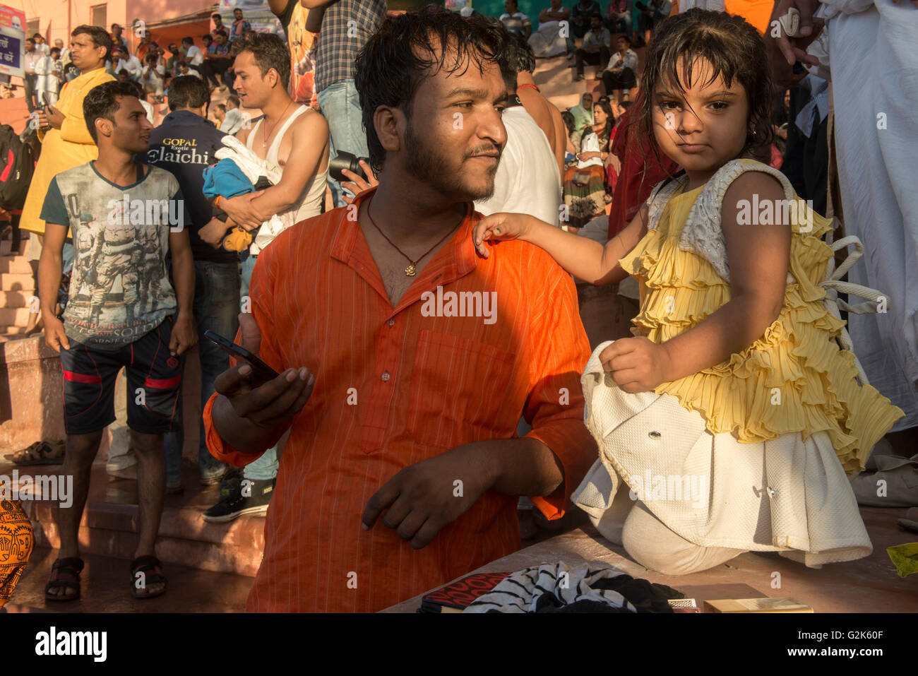 Father And Daughter At Shipra River Ghats, Shahi Snaan (Royal Holy Dip), Ujjain Kumbh Mela 2016 Stock Photo