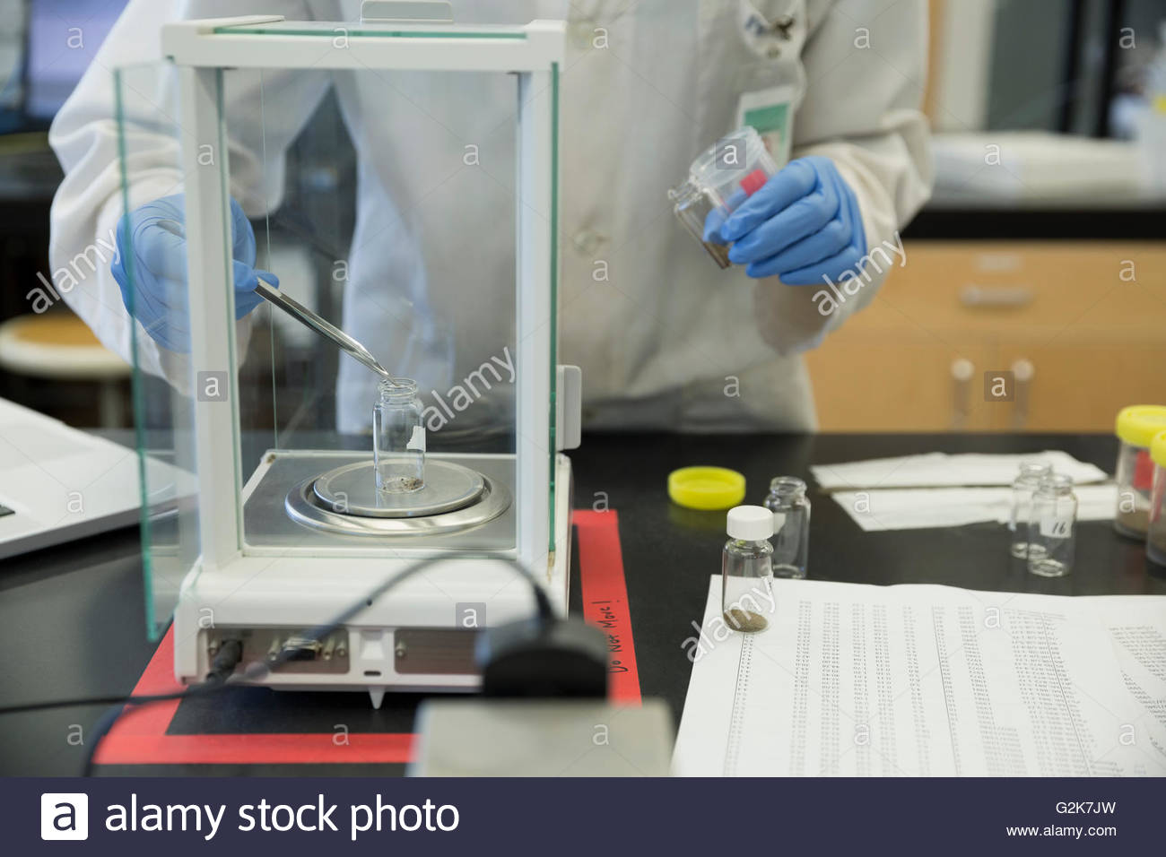 Medical specimen jar hires stock photography and images Alamy