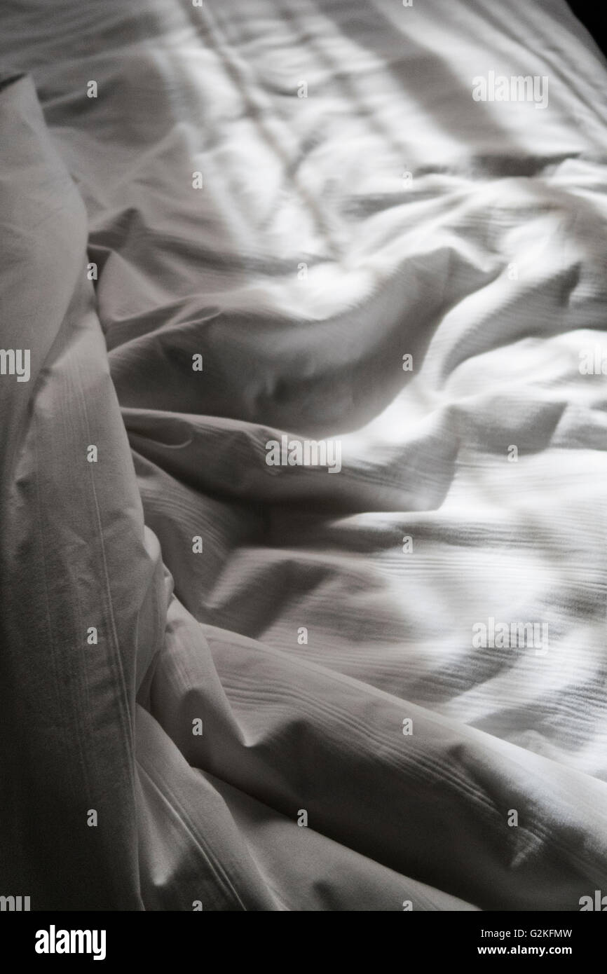 Rays of light on bed hi-res stock photography and images - Alamy