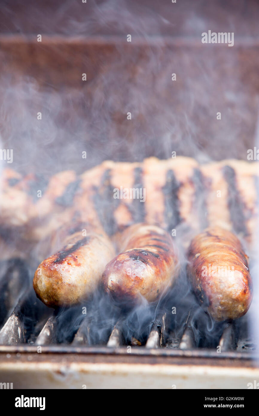 Close up sausages on grill hi-res stock photography and images - Alamy