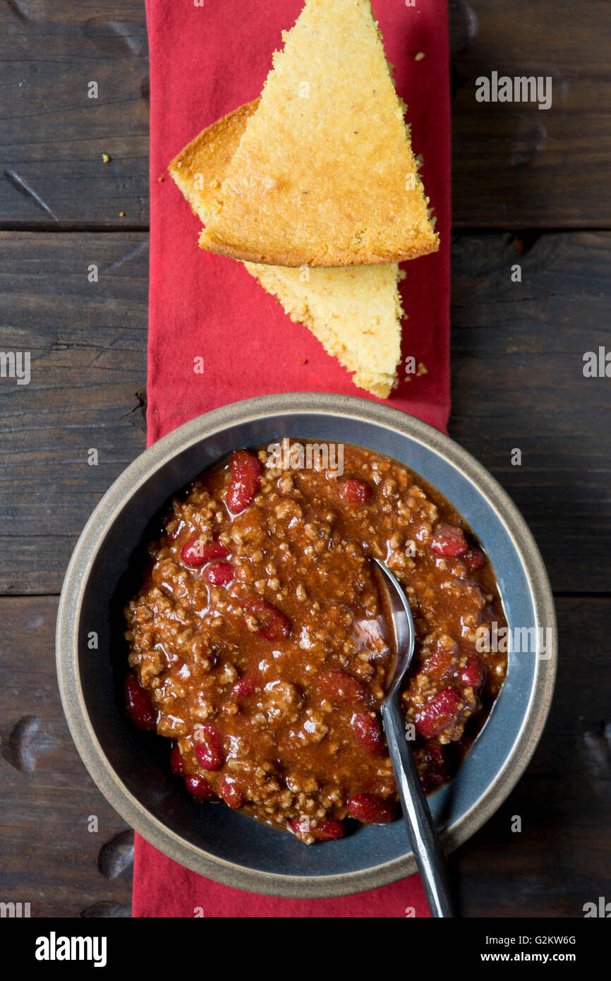 Bowl of Chili with Cornbread Stock Photo Alamy