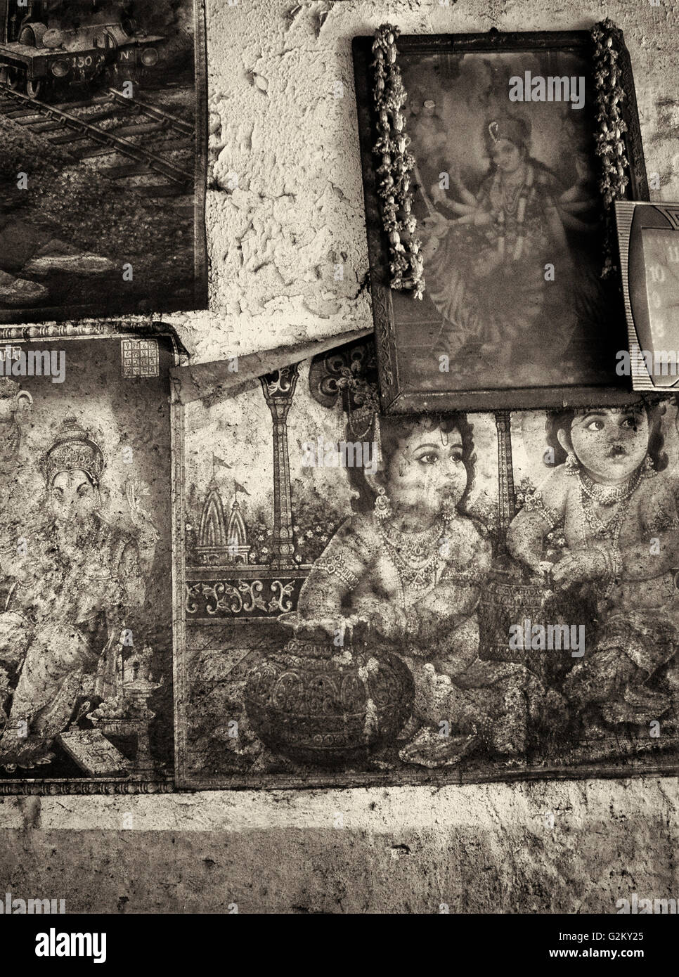 Hindu gods goddesses posters hi-res stock photography and images - Alamy