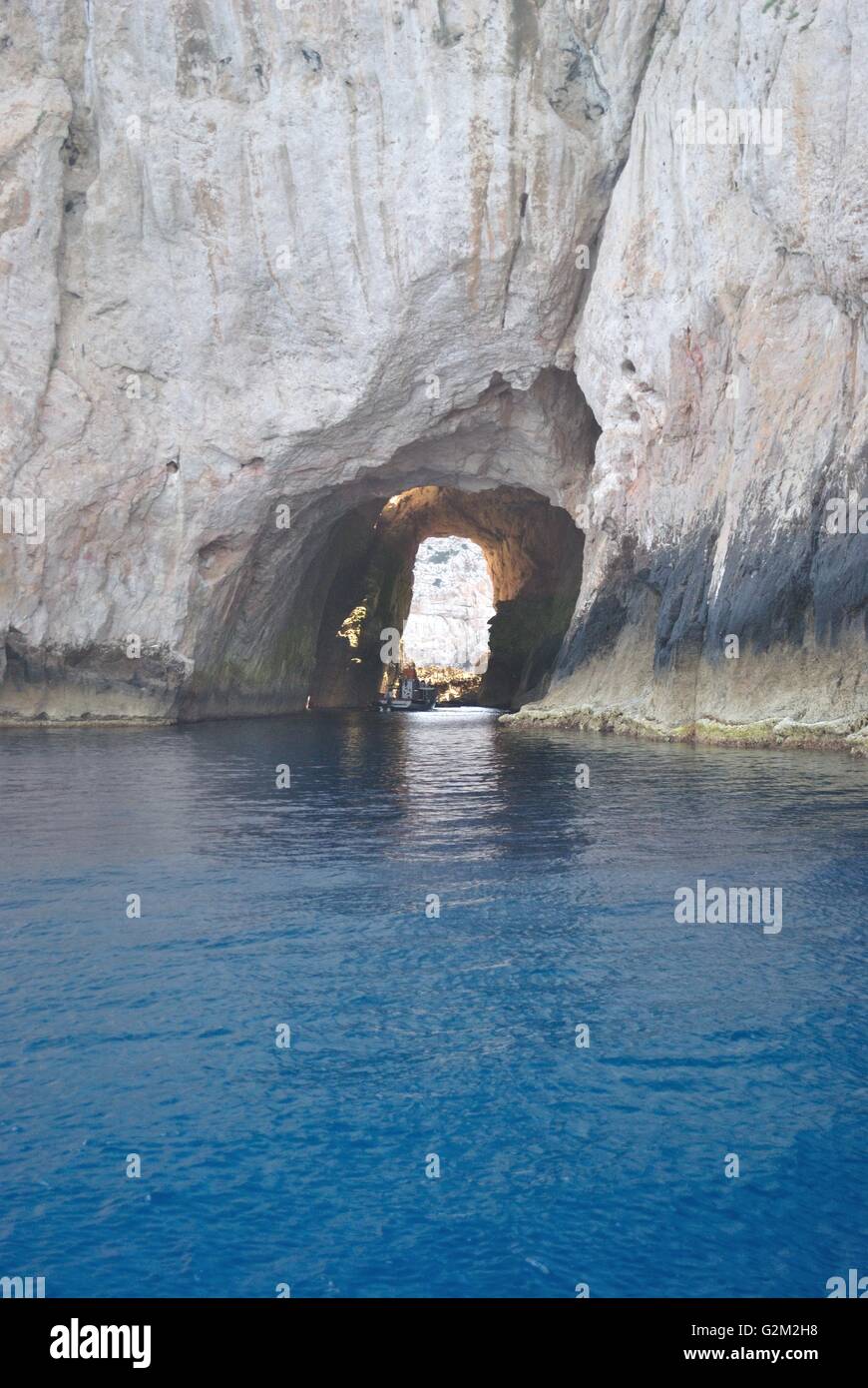 Arch cave hi-res stock photography and images - Alamy