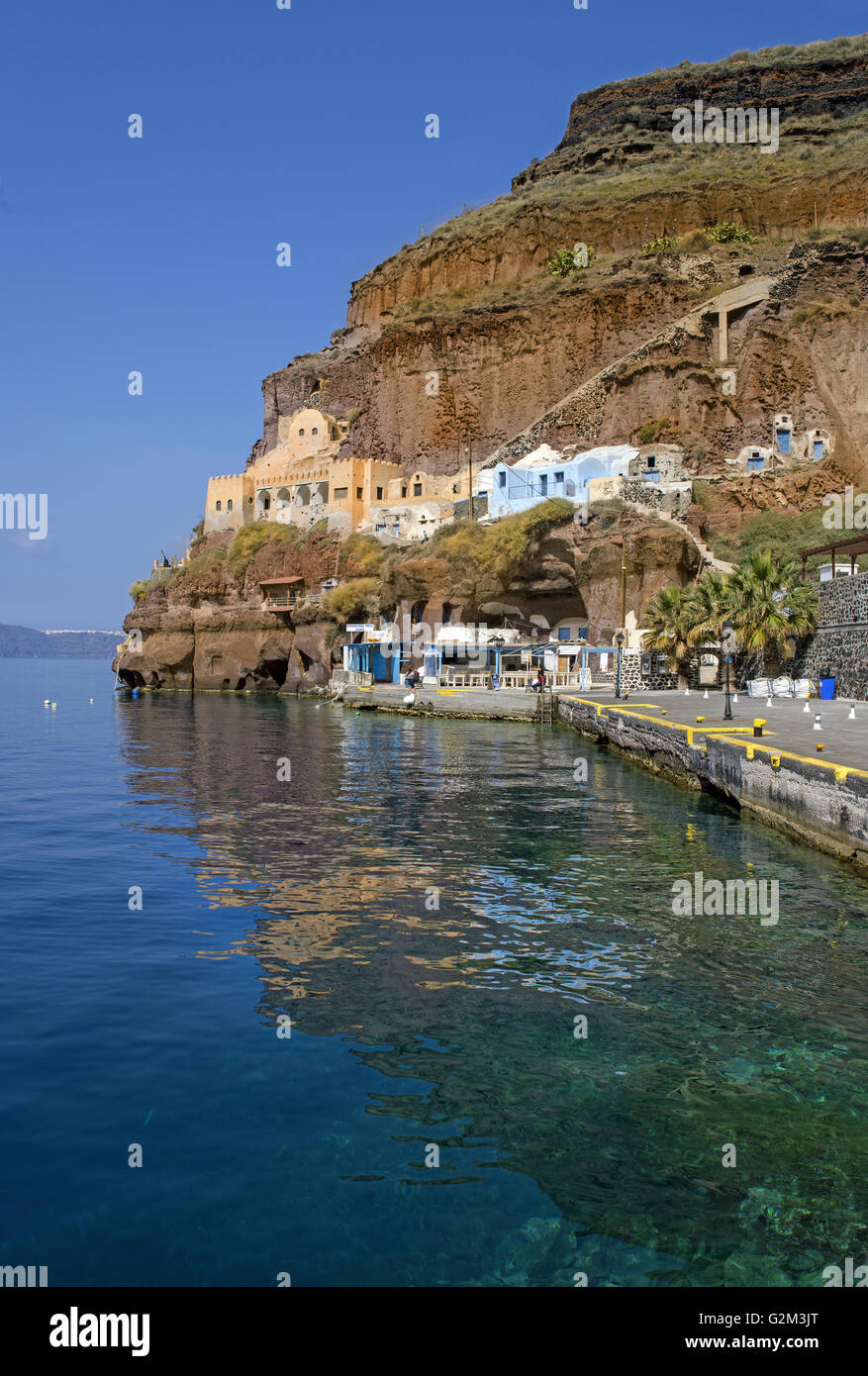 The old port at Fira resort, where the boats to the volcano are mooring