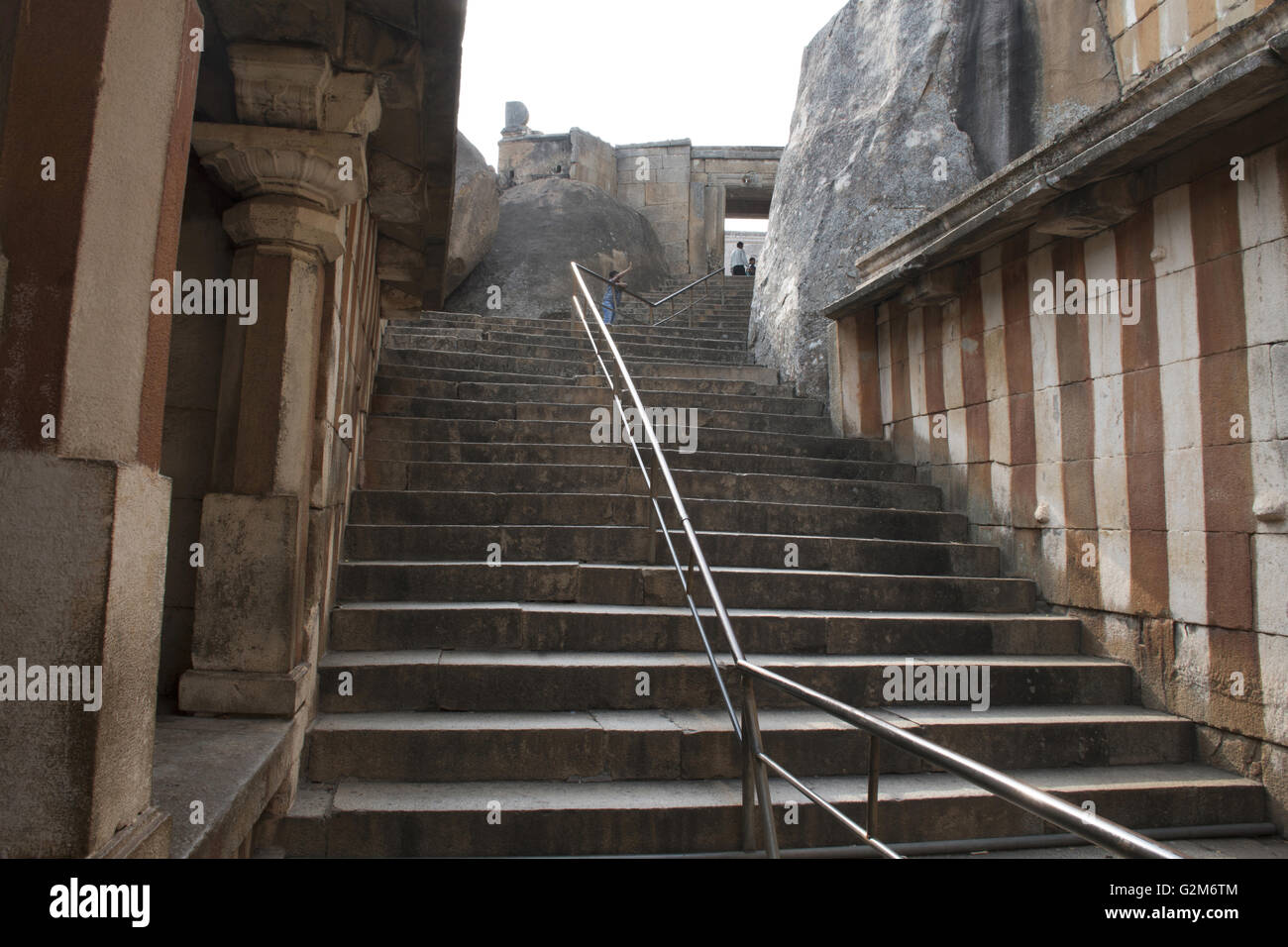 Steps leading to the entrance of the Gomateshwara temple, Vindhyagiri