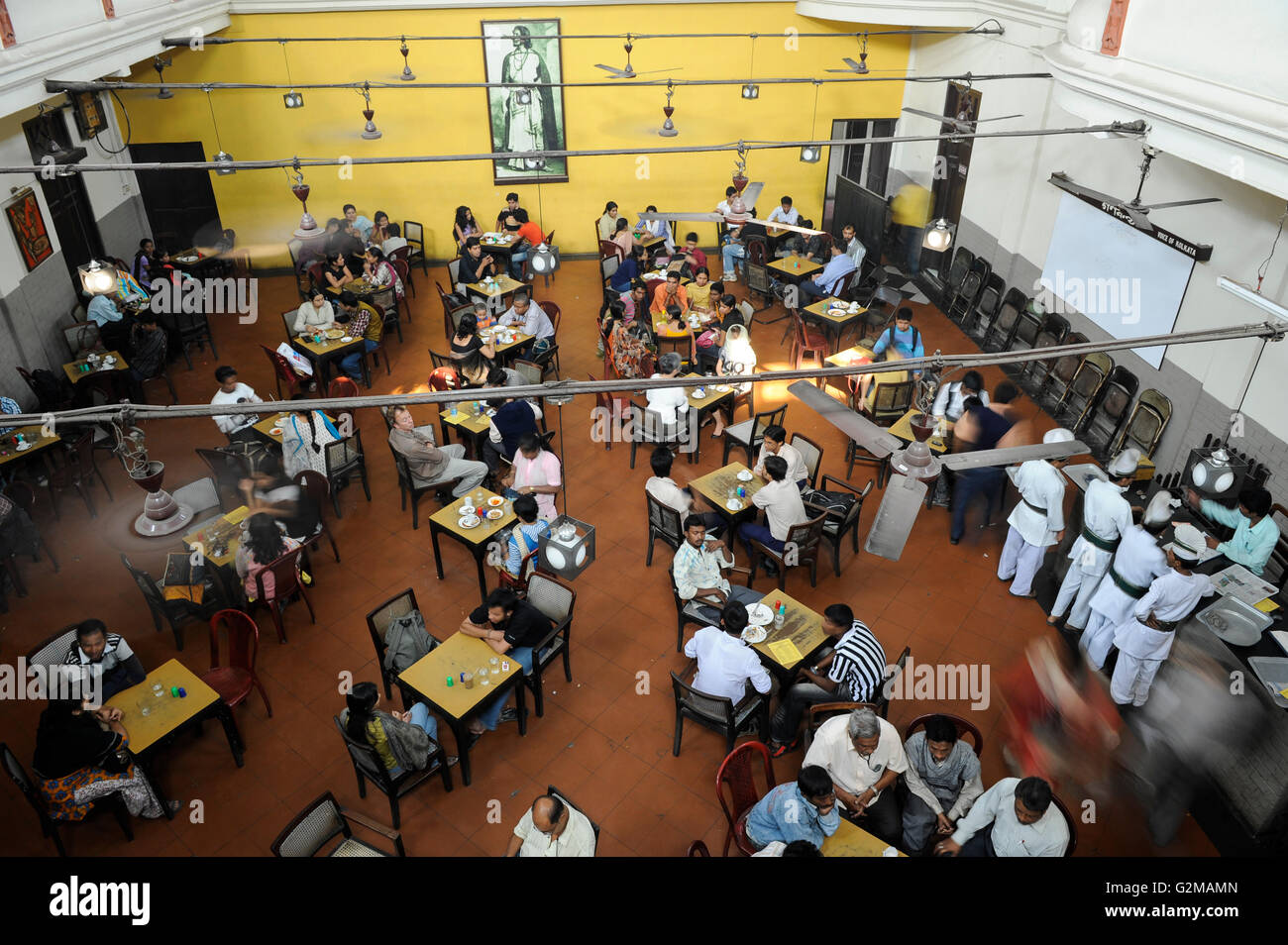 INDIA Westbengal Calcutta Kolkata, Indian Coffee House with image of poet Tagore, near University / INDIEN Westbengalen Megacity Kolkata Kalkutta, Indian Coffee House mit Bild von Dichter Tagore, im Uni Viertel Stock Photo