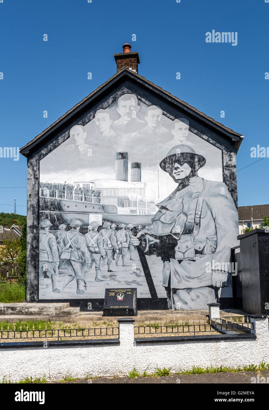 WW1 commemorative mural in loyalist Rathcoole estate, Newtownabbey. Stock Photo