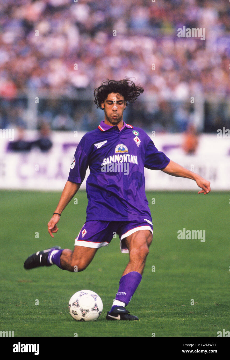 Gabriel Batistuta Fiorentina Pictures and Photos - Getty Images