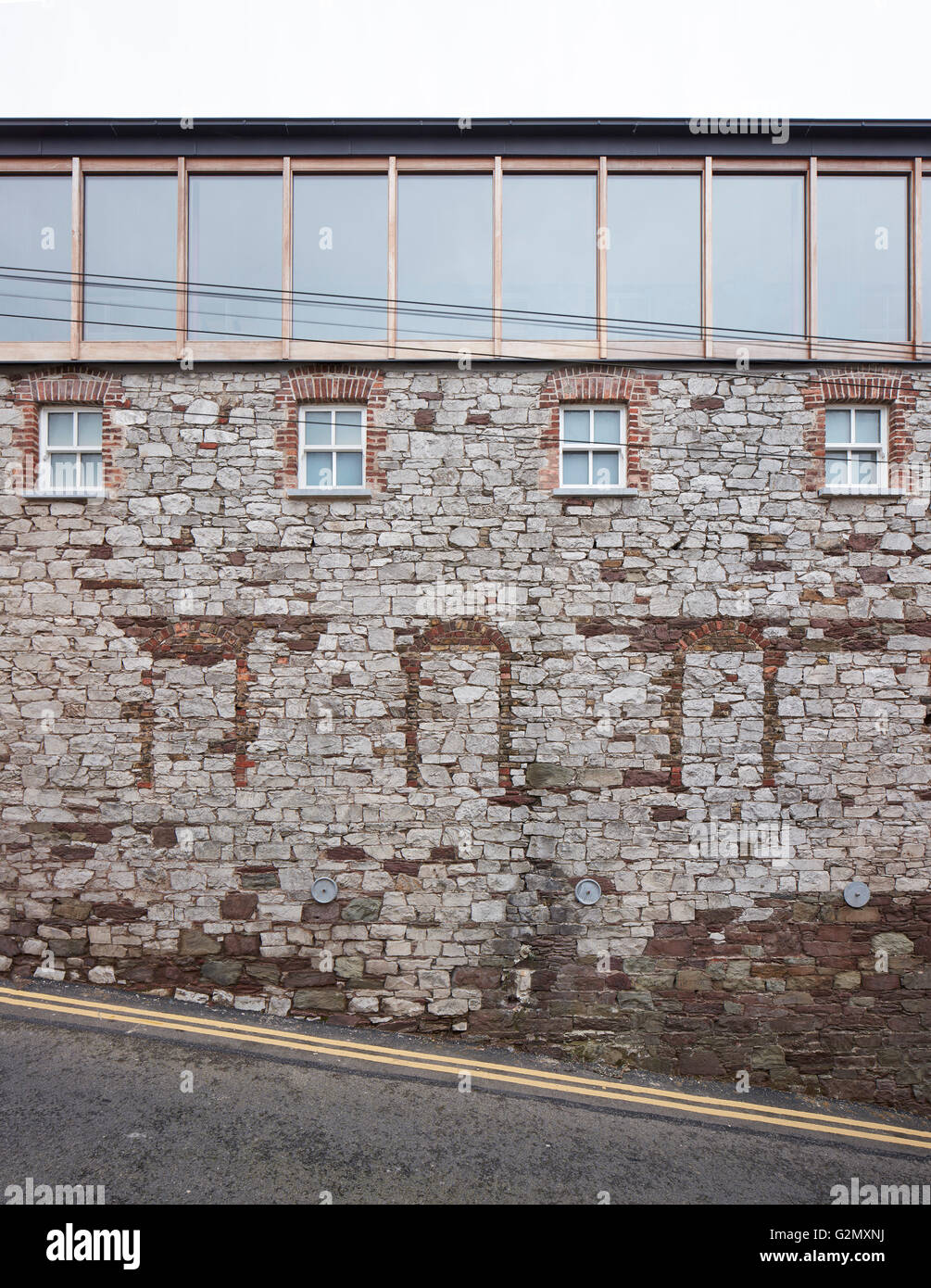 School perimeter wall on sloping Richmond Hill. St Angela's College ...