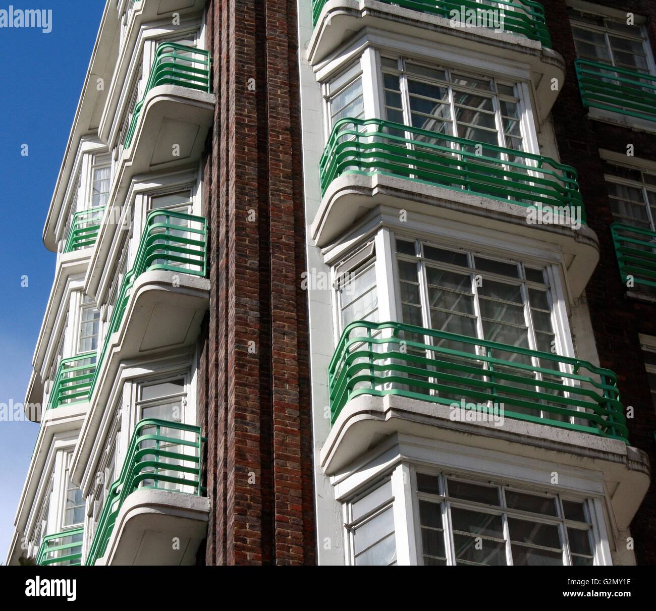 London Art Deco Architecture 1930s Stock Photos & London Art Deco