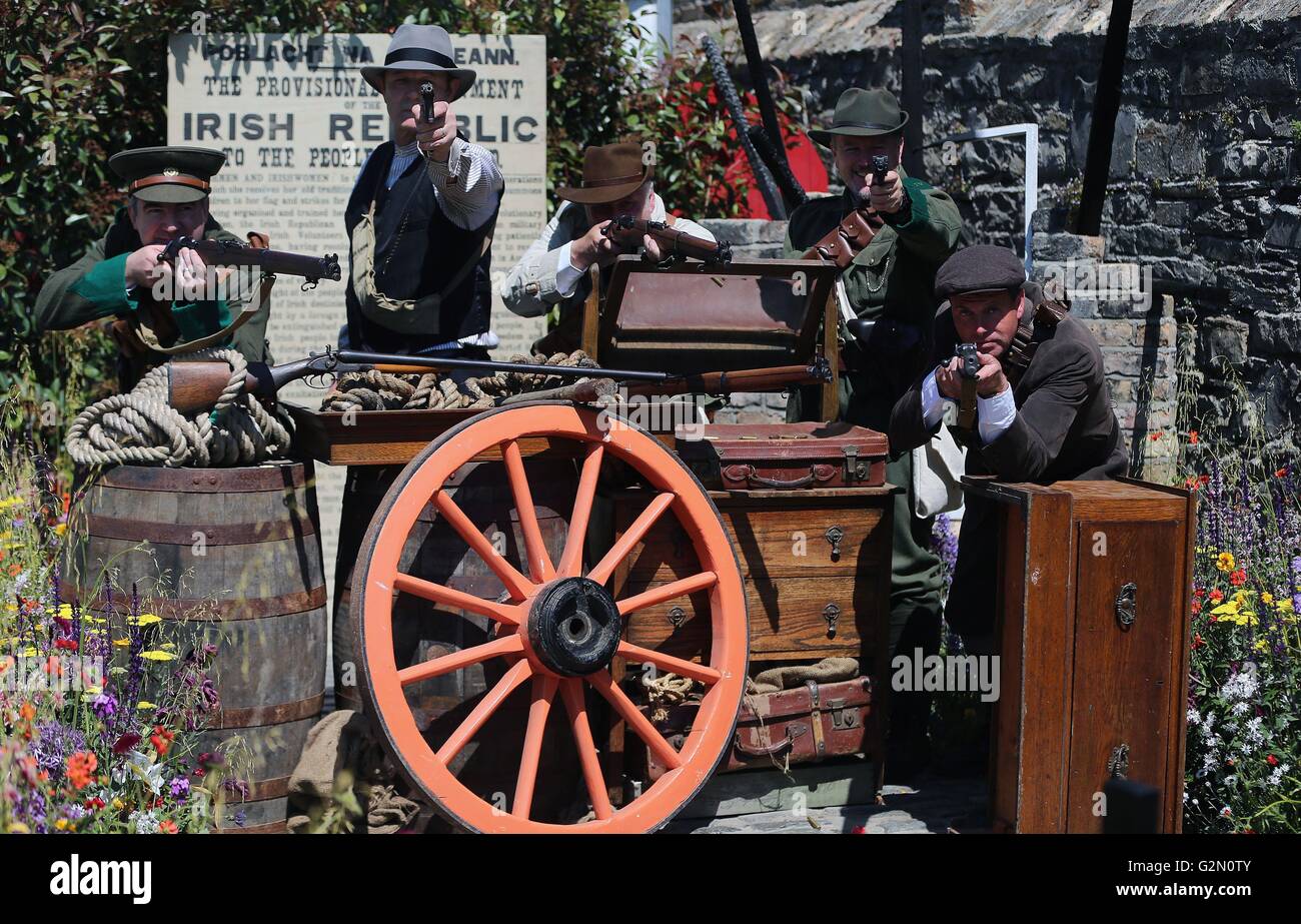 Re-enactors from the Ashbourne re-enactment group in the Bullets and Boiled sweets 1916 garden at the Bloom garden festival in Phoenix park in Dublin. Stock Photo