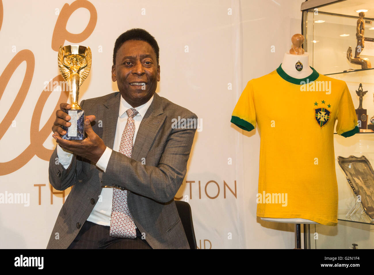 Fifa player of the century hires stock photography and images Alamy