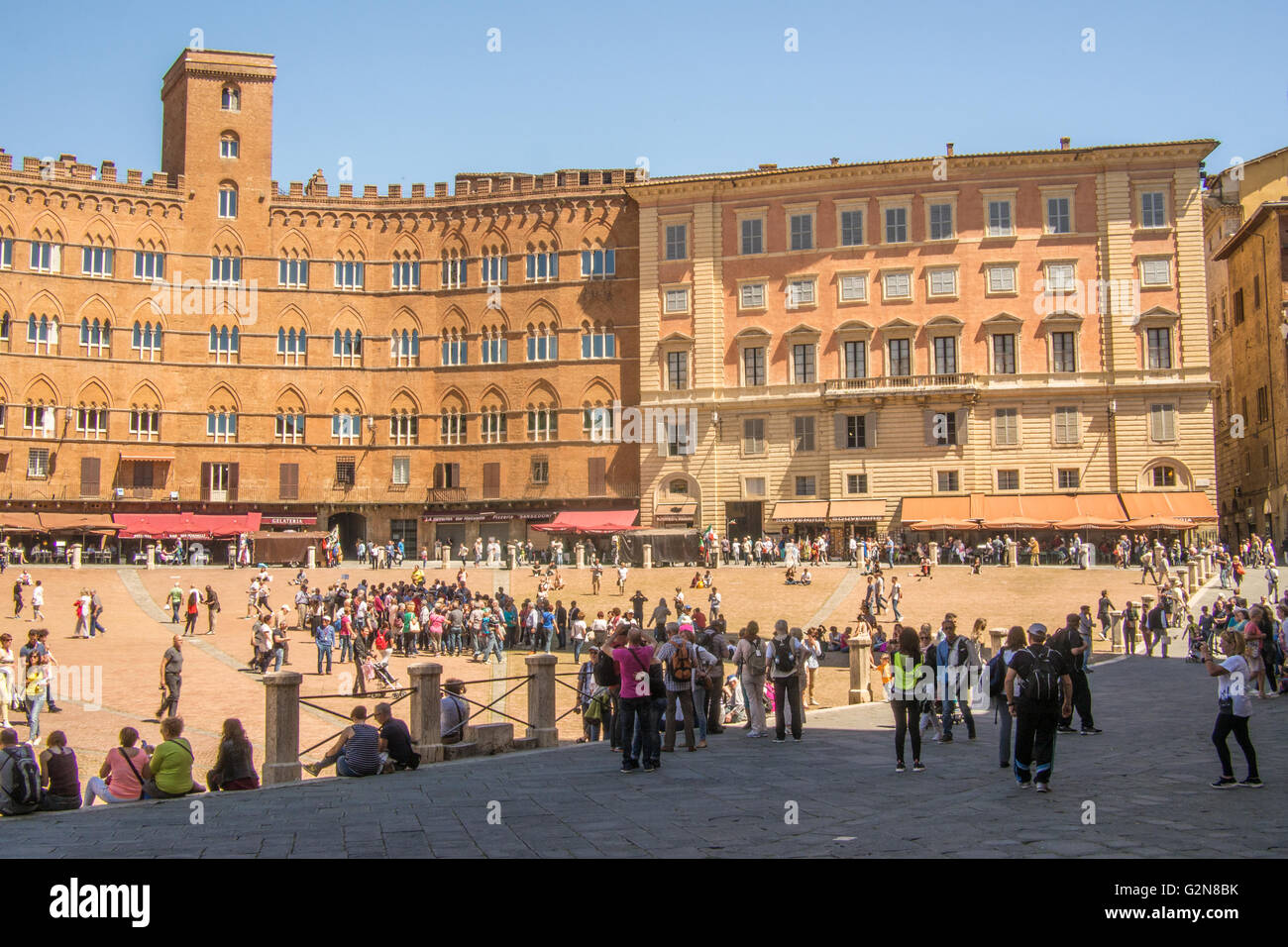 Architecture in 'Il Campo', a medieval Piazza in Siena, Tuscany, Italy Stock Photo