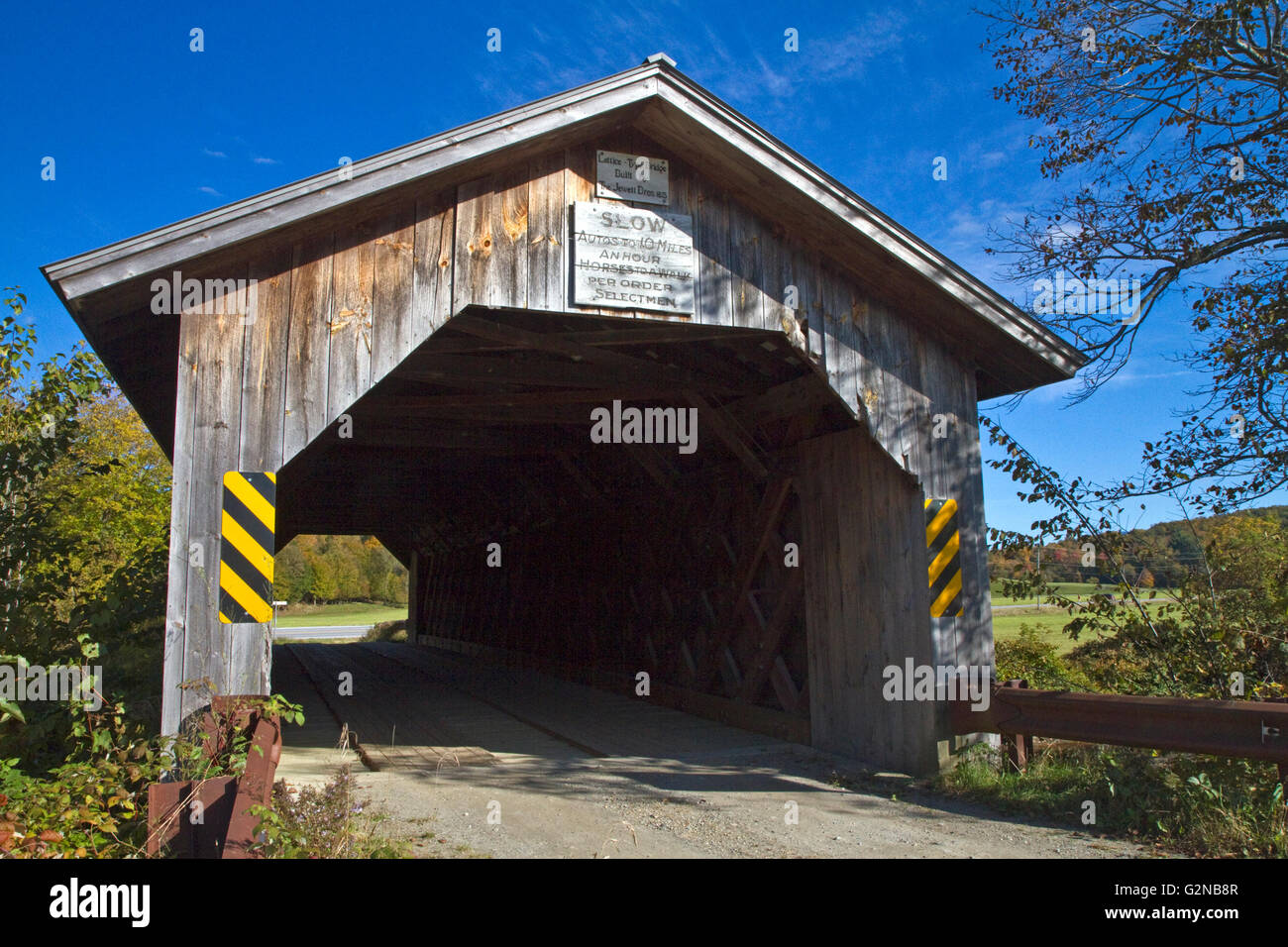 Hopkins Covered Bridge crossing the Trout River in Enosburg, Vermont, USA. Stock Photo