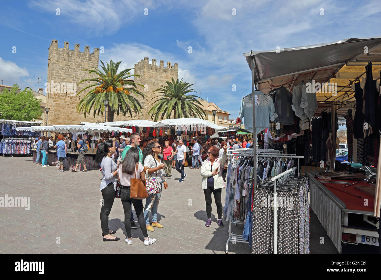 Alcudia street hi-res stock photography and images - Alamy