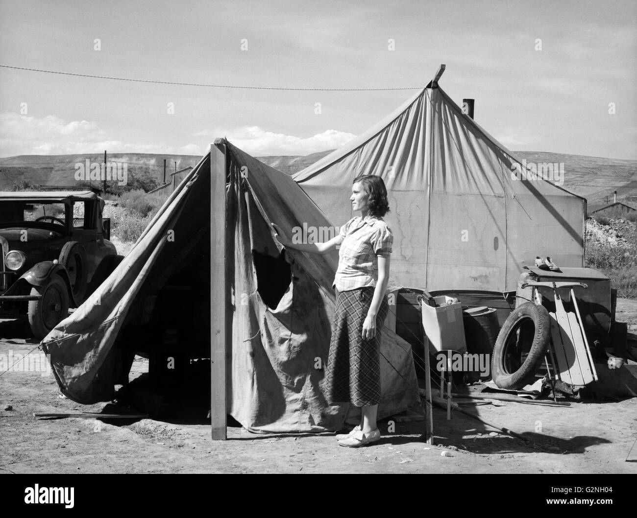 Migrant Fruit Farmers Living in Tent Camps, Yakima, Washington, USA ...