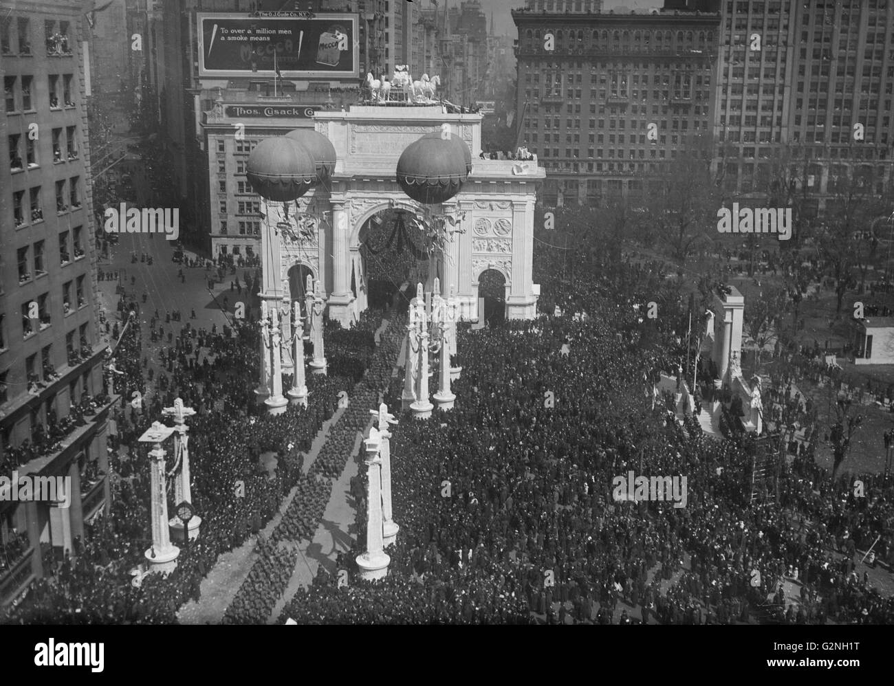 Return of U.S. Army 27th Division,Parade up Fifth Avenue,New York City,New York,USA,March 25,1919 Stock Photo