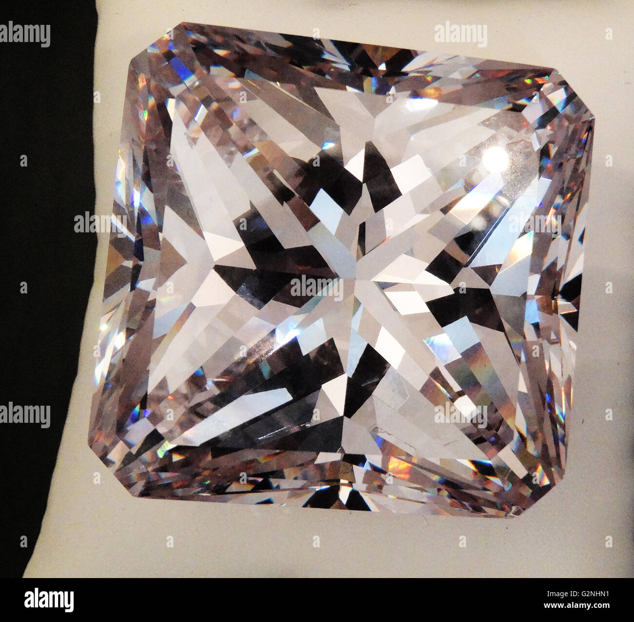 Diamond polishing hires stock photography and images Alamy