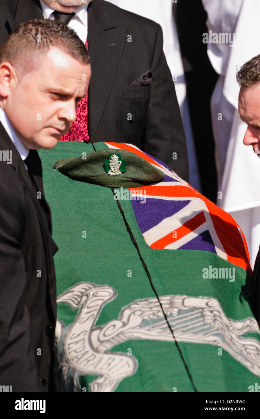 Funeral of Agustus Andrew 'Gusty' Spence, UVF founder and leader. BELFAST 28/09/2011 Stock Photo