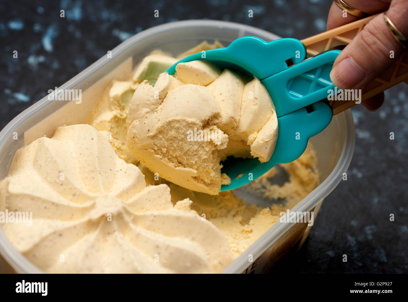 Tub of ice cream hires stock photography and images Alamy
