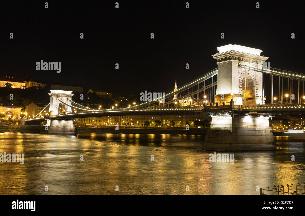 Chain Bridge at night in Budapest, Hungary. Stock Photo