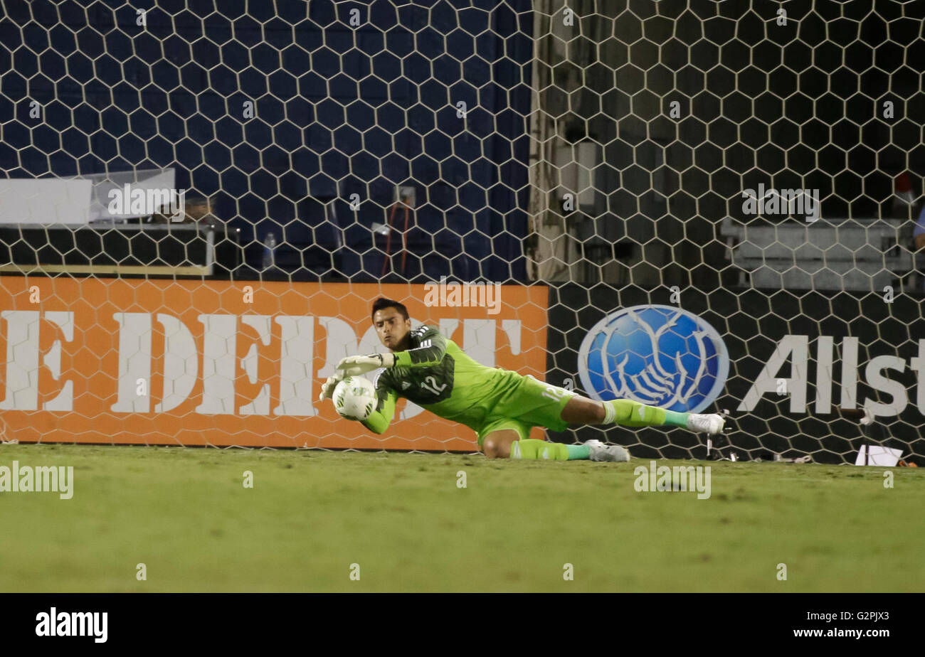 San Diego, California, USA. 01st June, 2016. Mexican Goalkeeper #12 Alfredo Talavera makes a save during an international soccer match between Mexico and Chile at Qualcomm Stadium in San Diego, California. Mexico defeats Chile 1-0. Justin Cooper/CSM/Alamy Live News Stock Photo