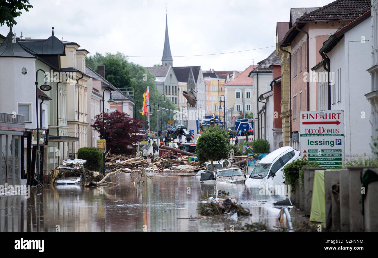 Bavaria, Germany. 02nd June, 2016. Flood damage is seen in Simbach am Inn,  Germany, 02 June 2016. Floods and high water caused at least five deaths in  the Rottal-Inn region. Photo: Sven