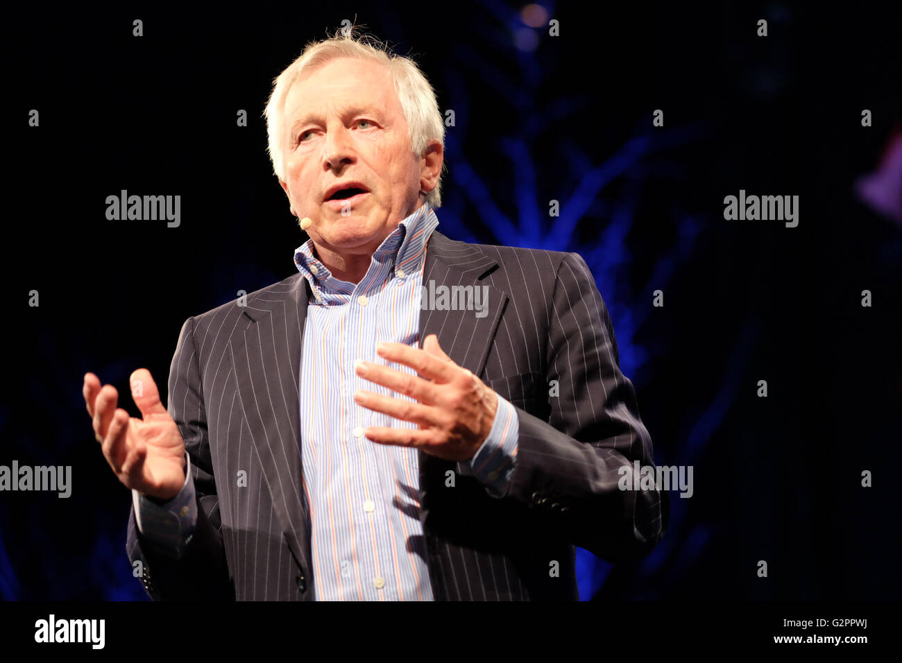 Hay Festival, Wales, UK - Thursday 2nd June 2016 - Jonathan Dimbleby talks about his book The Battle of the Atlantic - How the Allies Won the War. Photograph Steven May / Alamy Live News Stock Photo