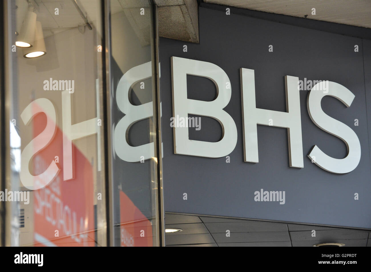 Oxford Street, London, UK. 2nd June 2016. BHS flagship store on Oxford ...