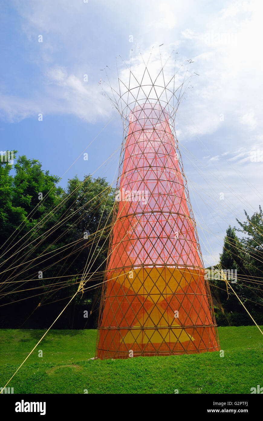 Venice, Italy. 2nd June, 2016. The Warka Water project of the Italian architect Arturo Vittori. The water tower has a reticular structure with a triangular mesh made with the reed, easily available natural material and can be easily built by the inhabitants themselves. Inside the tower, high 9 meters, a net is housed realized with a special fabric, textile polyethylene, gathering the drinking water from  the air by condensation. The structure weighs only 60 kg Credit:  Ferdinando Piezzi/Alamy Live News Stock Photo