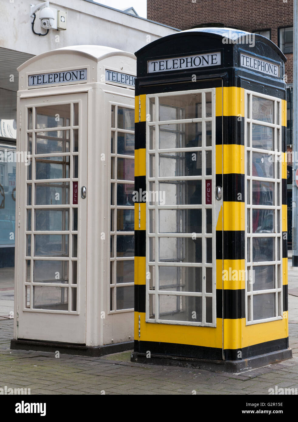 Independent telephone kiosks, (Kingston Communications), Carr Lane, Kingston-upon-Hull, East Yorkshire, England, UK. Stock Photo