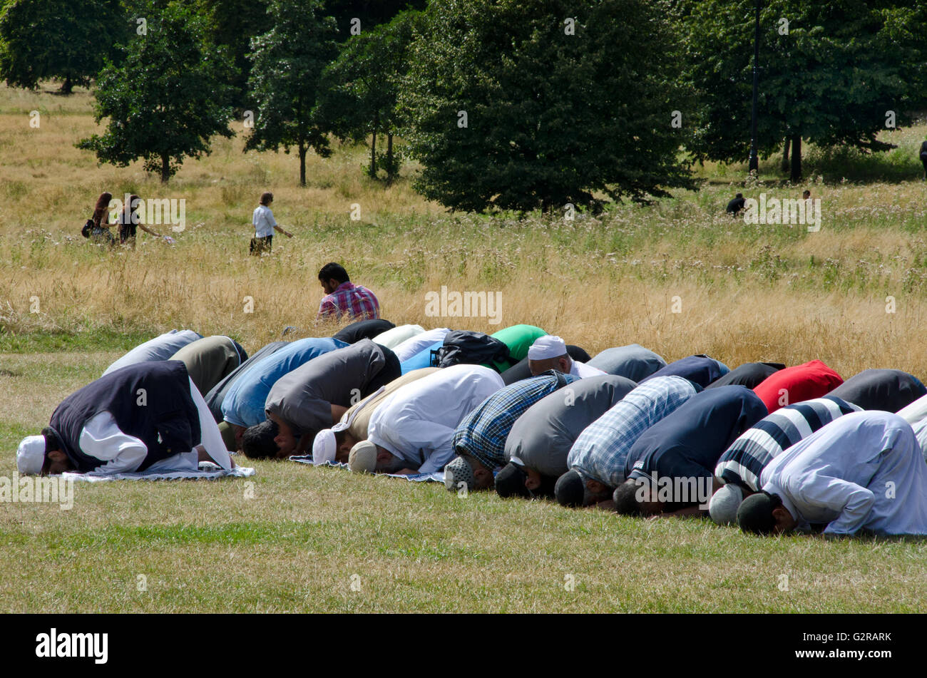 Eid Prayers Stock Photos & Eid Prayers Stock Images - Alamy