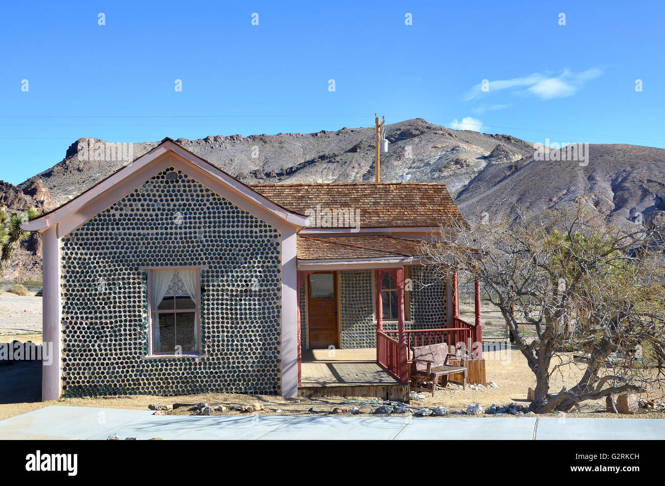 Bottle house in Rhyolite, Nevada, USA Stock Photo Alamy