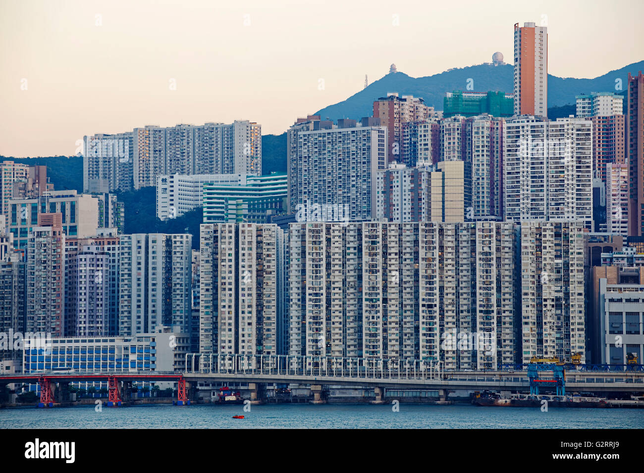 Hong Kong public house buildings in sunset Stock Photo - Alamy